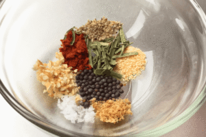 peppar-oregano-vitlök-senapsfrön-socker-salt-lök-paprika-till-svamp-bloggbild-halv Smaksätt mild svamp - kryddmixtips - Berry Pod Bark